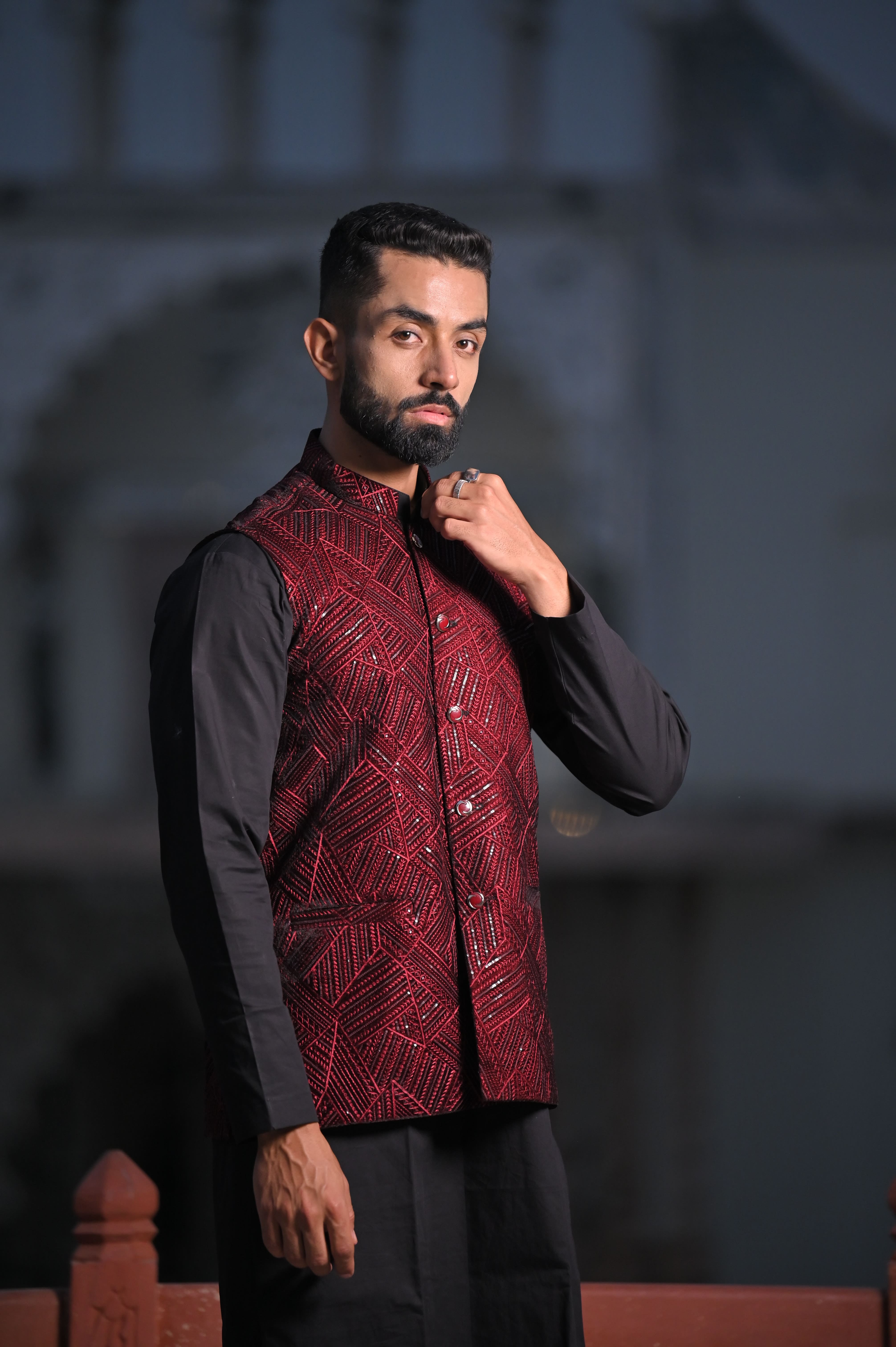 Black kurta hotsell with red jacket