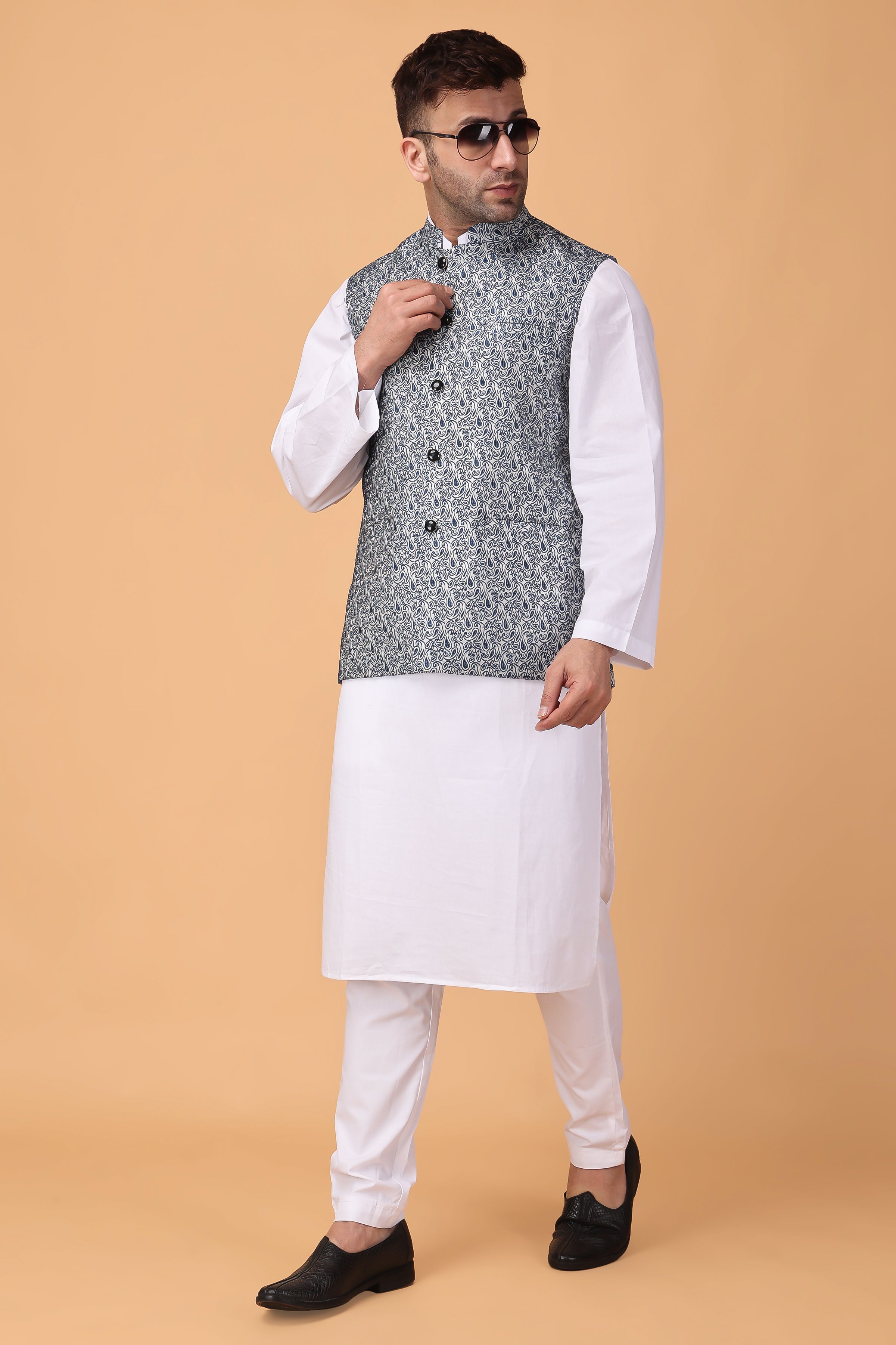 Moonlit Dazzle Kurta Vasket Set