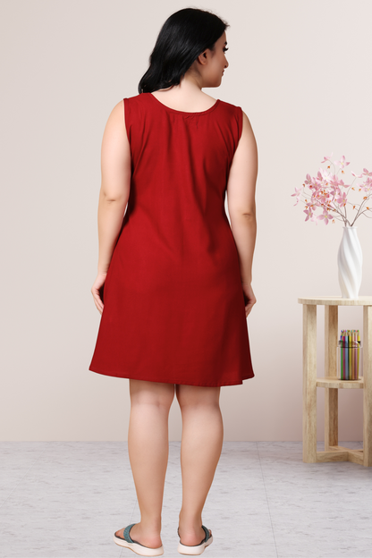 Ruby Red Detailed Short Nighty