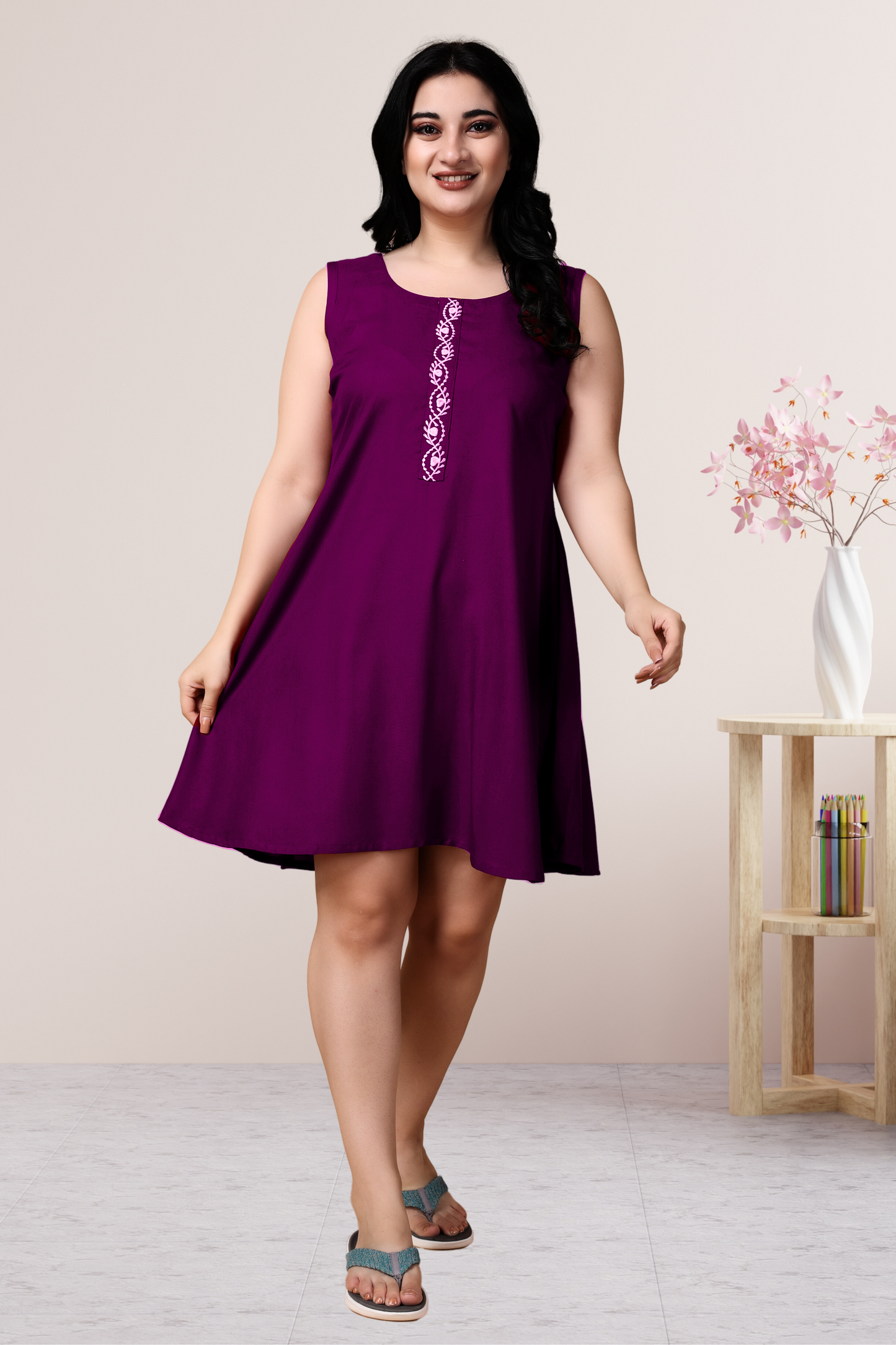 Wine Detailed Rayon Short Nighty