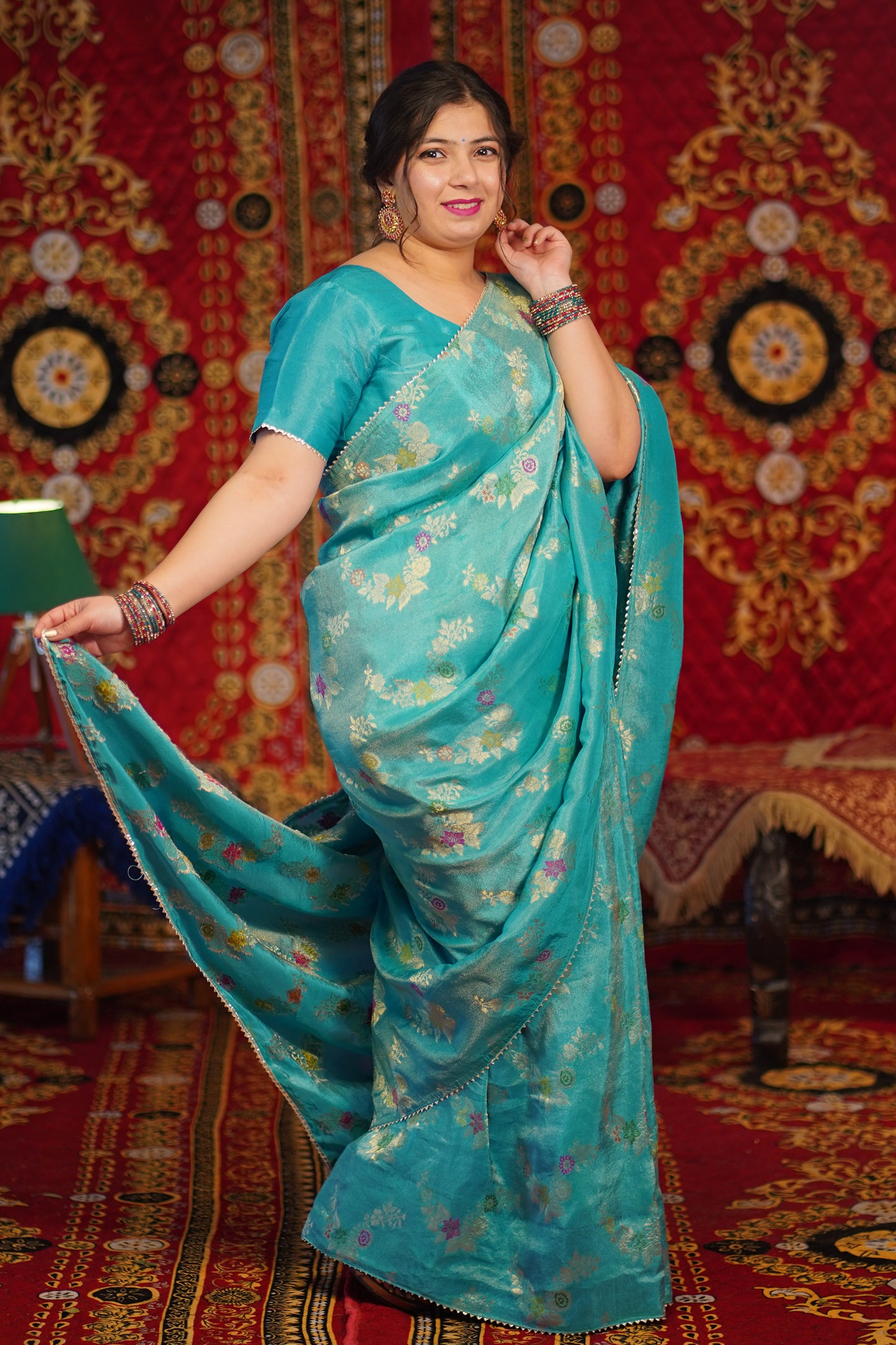 Neeli Dhwani Woven Tissue Saree