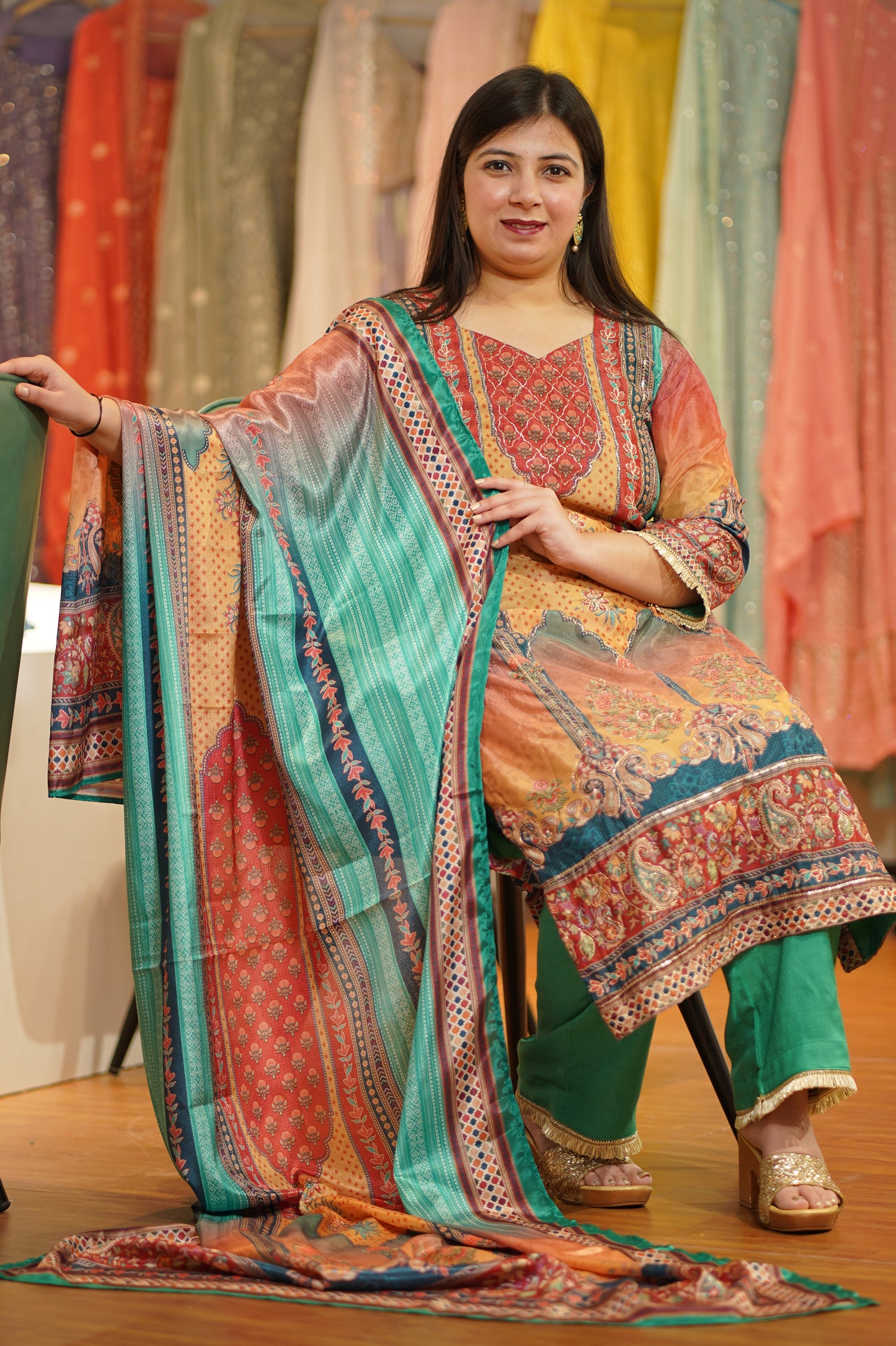 Haril Pichkari Karachi Suit Set