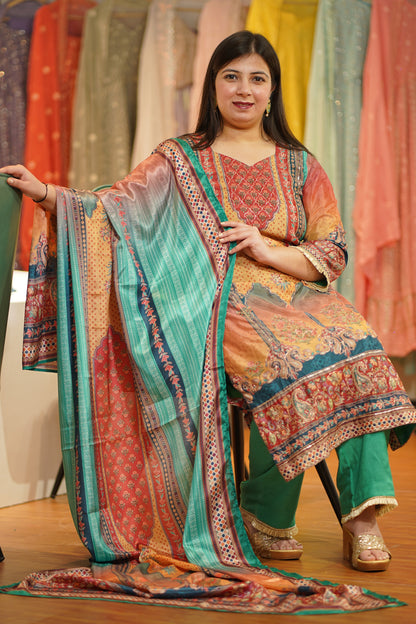 Haril Pichkari Karachi Suit Set