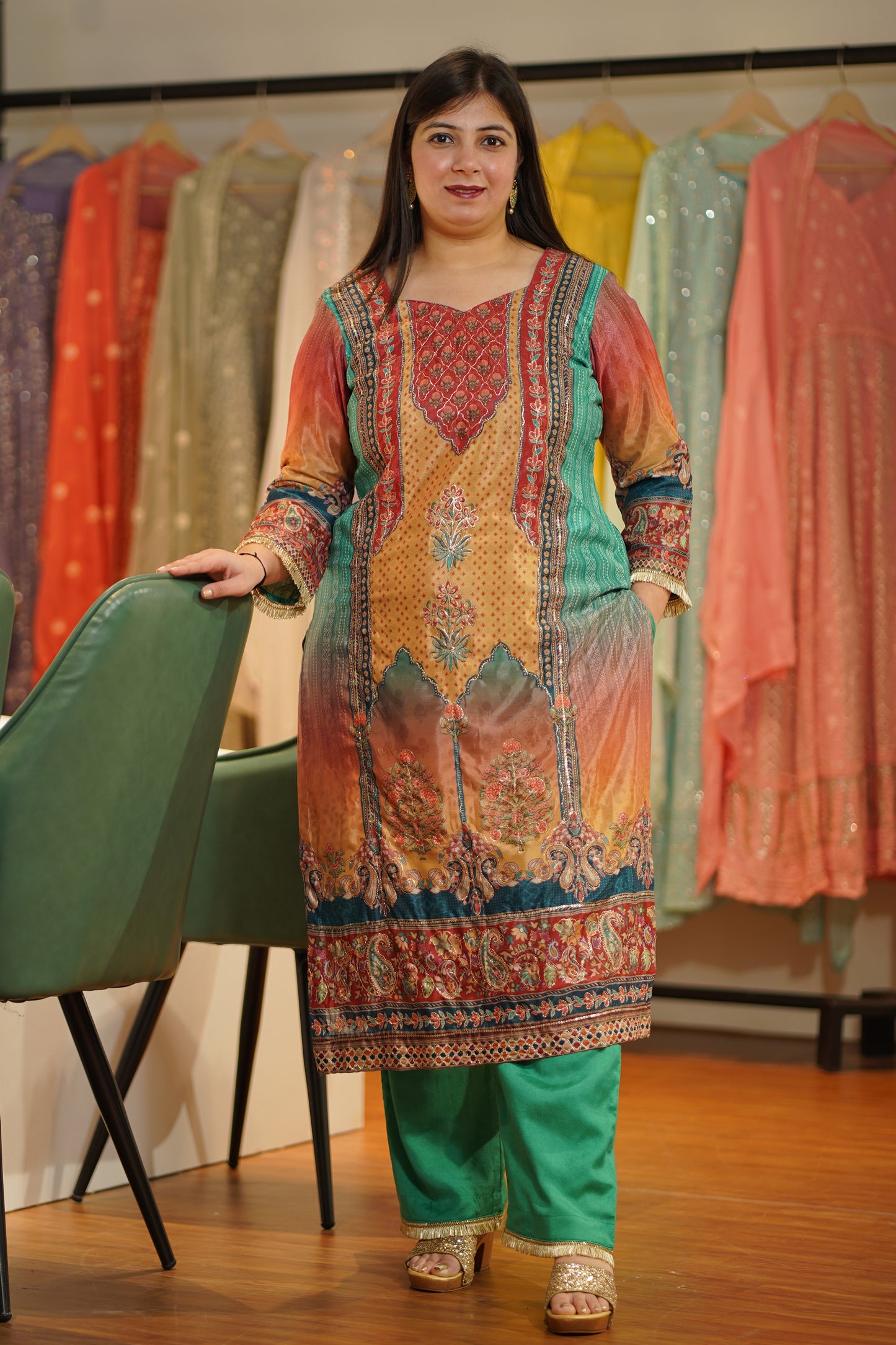 Haril Pichkari Karachi Suit Set