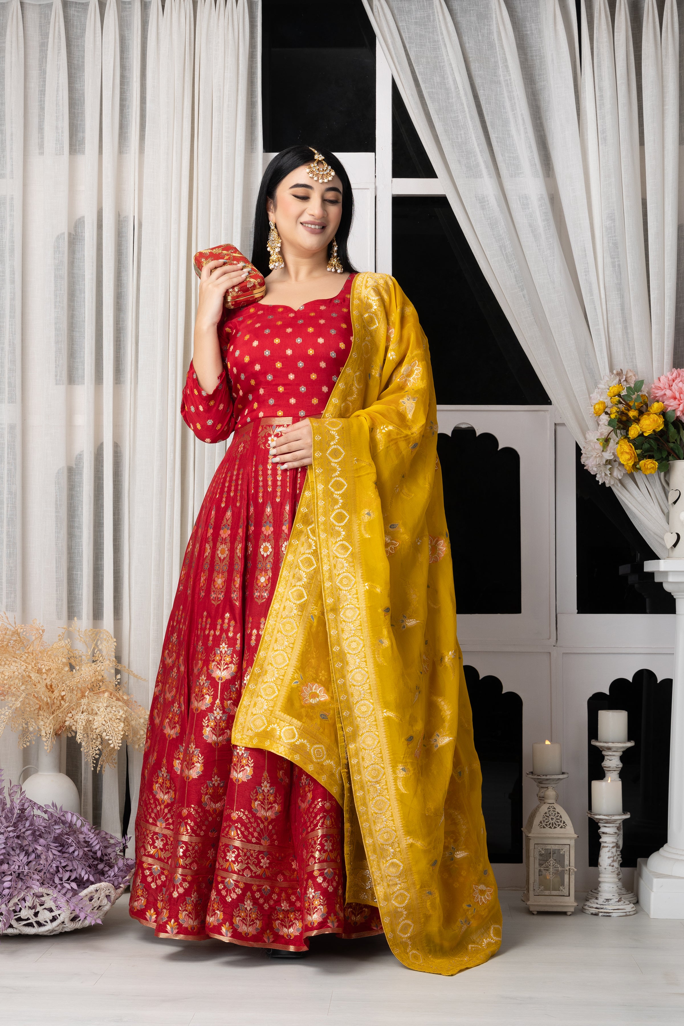 Red Color Gorgeous Banarasi Silk Anarkali Gown at Rs 2299 | long Anarkali  Gown | ID: 26132779548