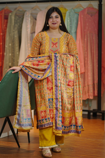 Sunehri Utsav Karachi Suit Set