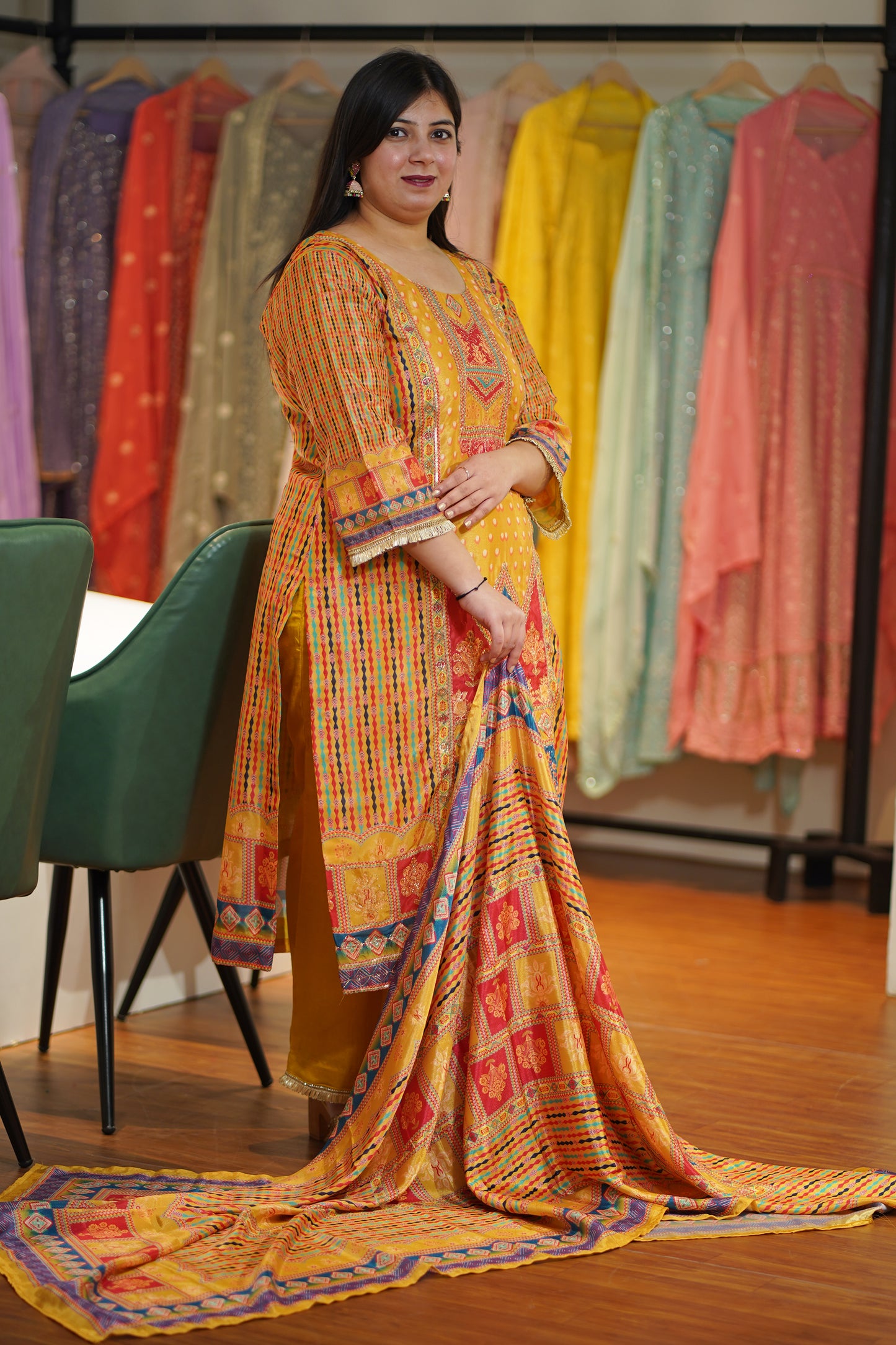 Sunehri Utsav Karachi Suit Set