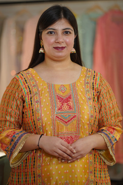 Sunehri Utsav Karachi Suit Set