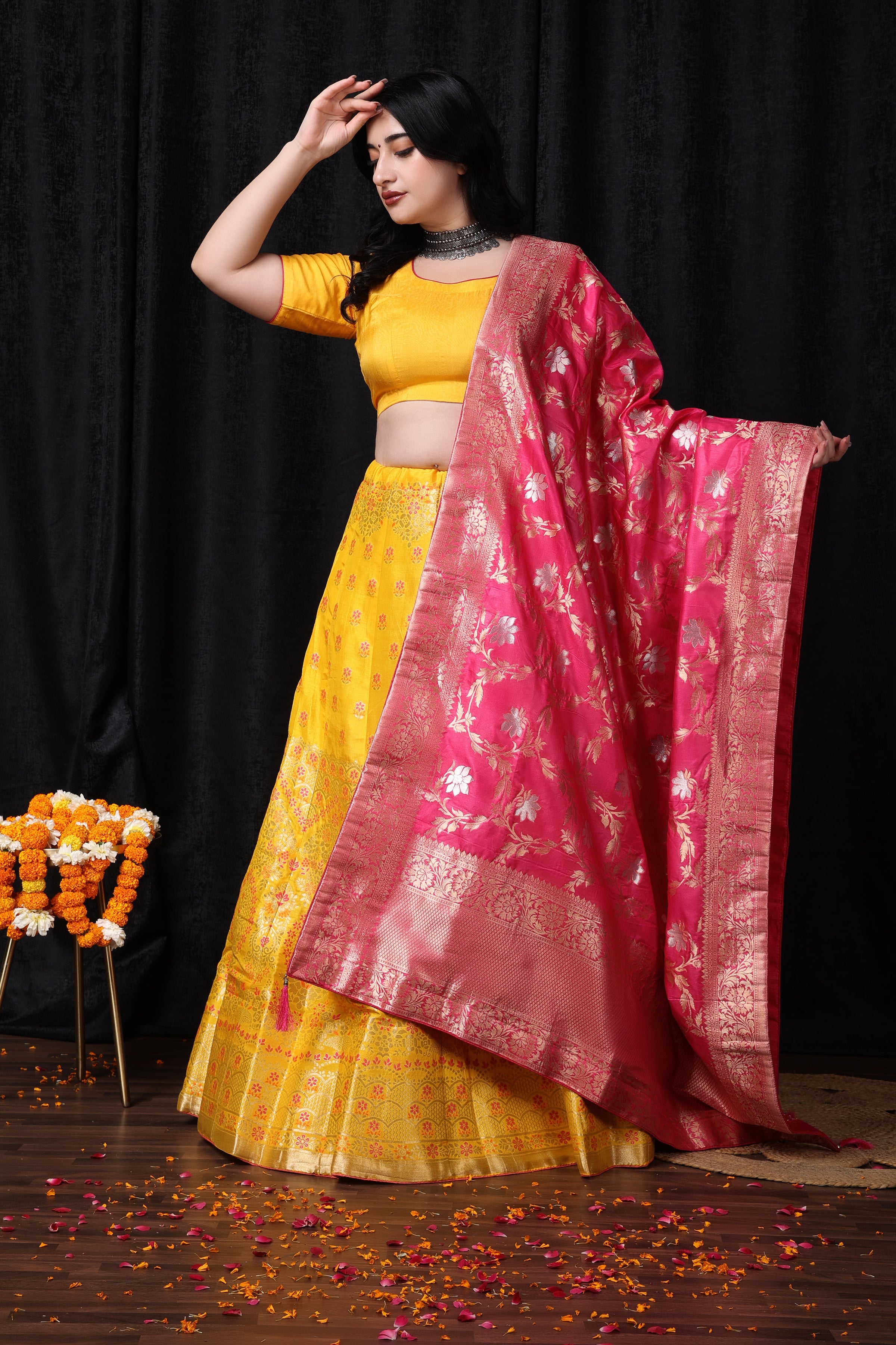 35 Banarasi Lehenga Styles for every Indian Bride or Bride to be! | Indian  bridesmaid dresses, Banarasi lehenga, Lehenga style