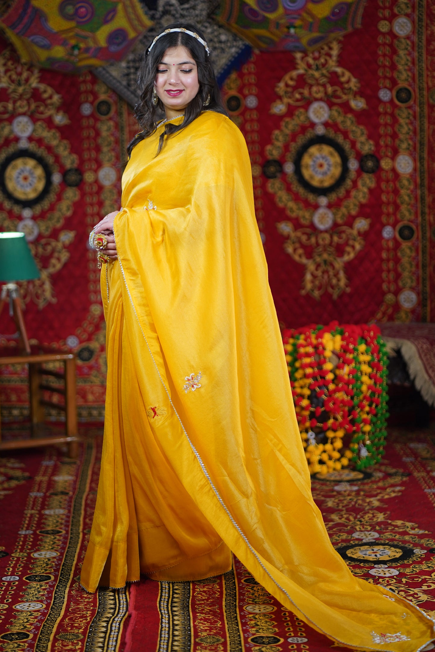 Sunehri Aabha Handcrafted Tissue Saree