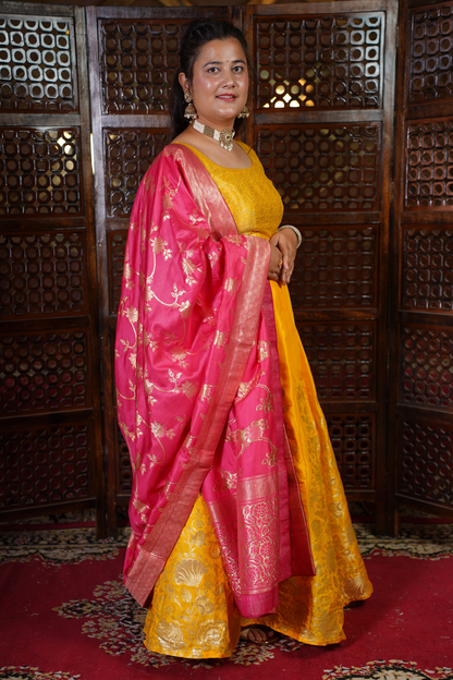 Madhur Dhun Banarasi Silk Lehenga