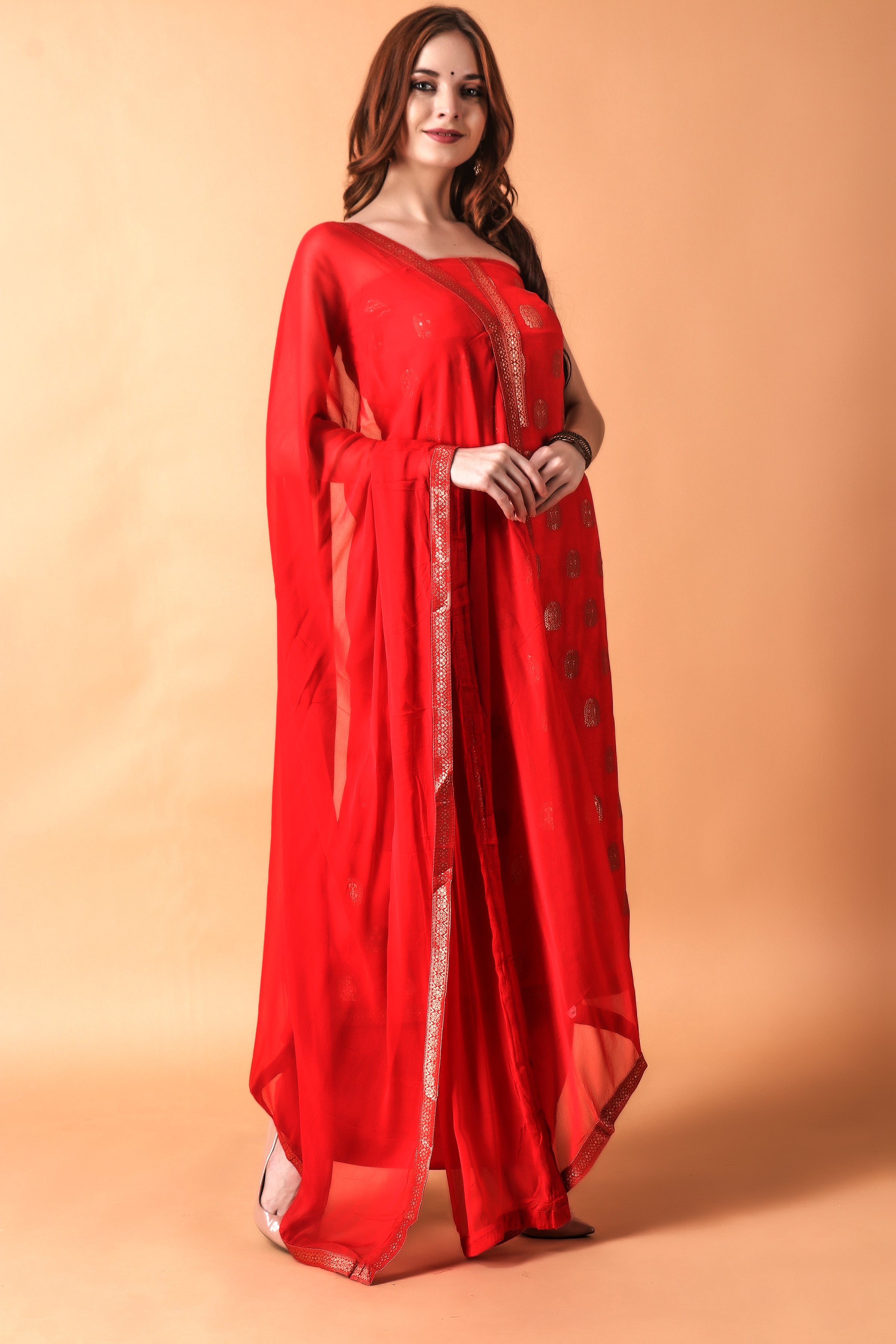 Red on sale banarasi gown