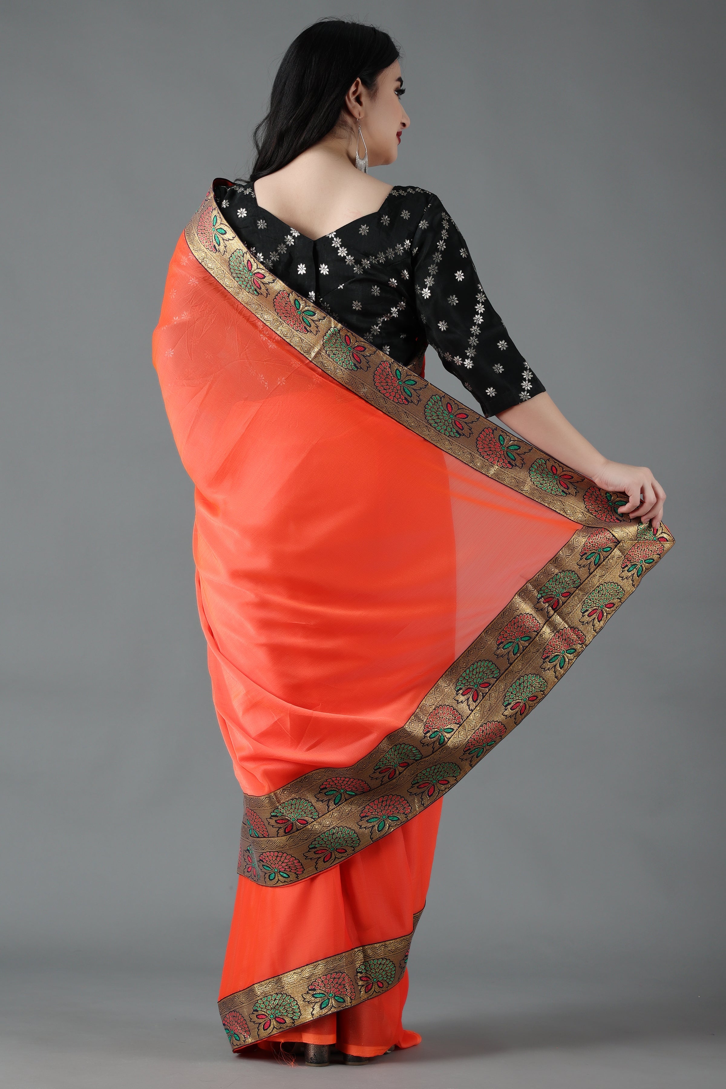 Beautiful Rich Pallu Black Colour Silk Saree With Blouse, Heavy Border Saree,  बॉर्डर साड़ी - Bhakti Silk Mills, Surat | ID: 2850502533073