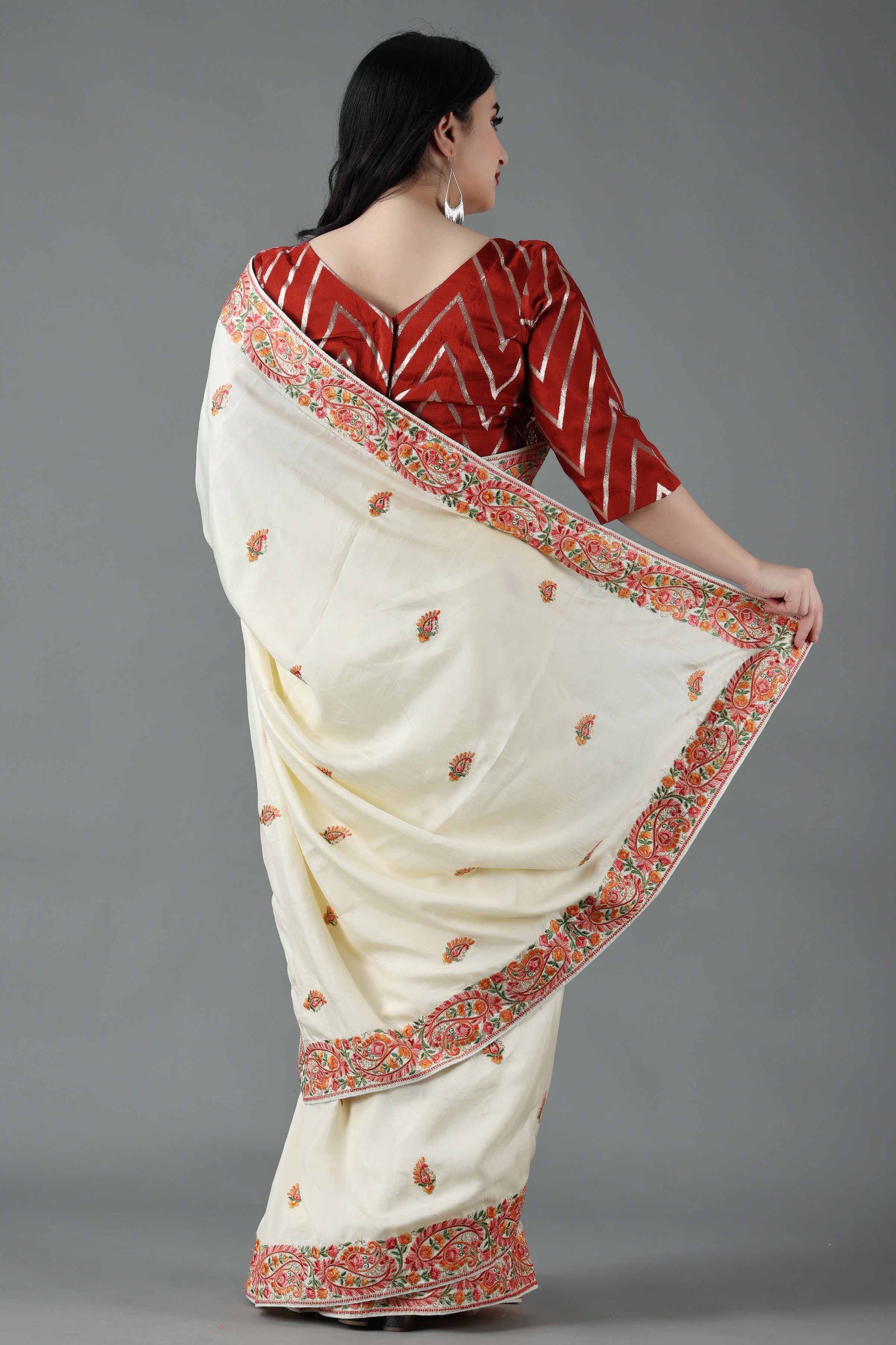 Buy Satrani Art Silk Gold & Off-White & Maroon Color Poly Silk Saree with  Blouse piece | sarees for Women| saree | sarees Online at Best Prices in  India - JioMart.