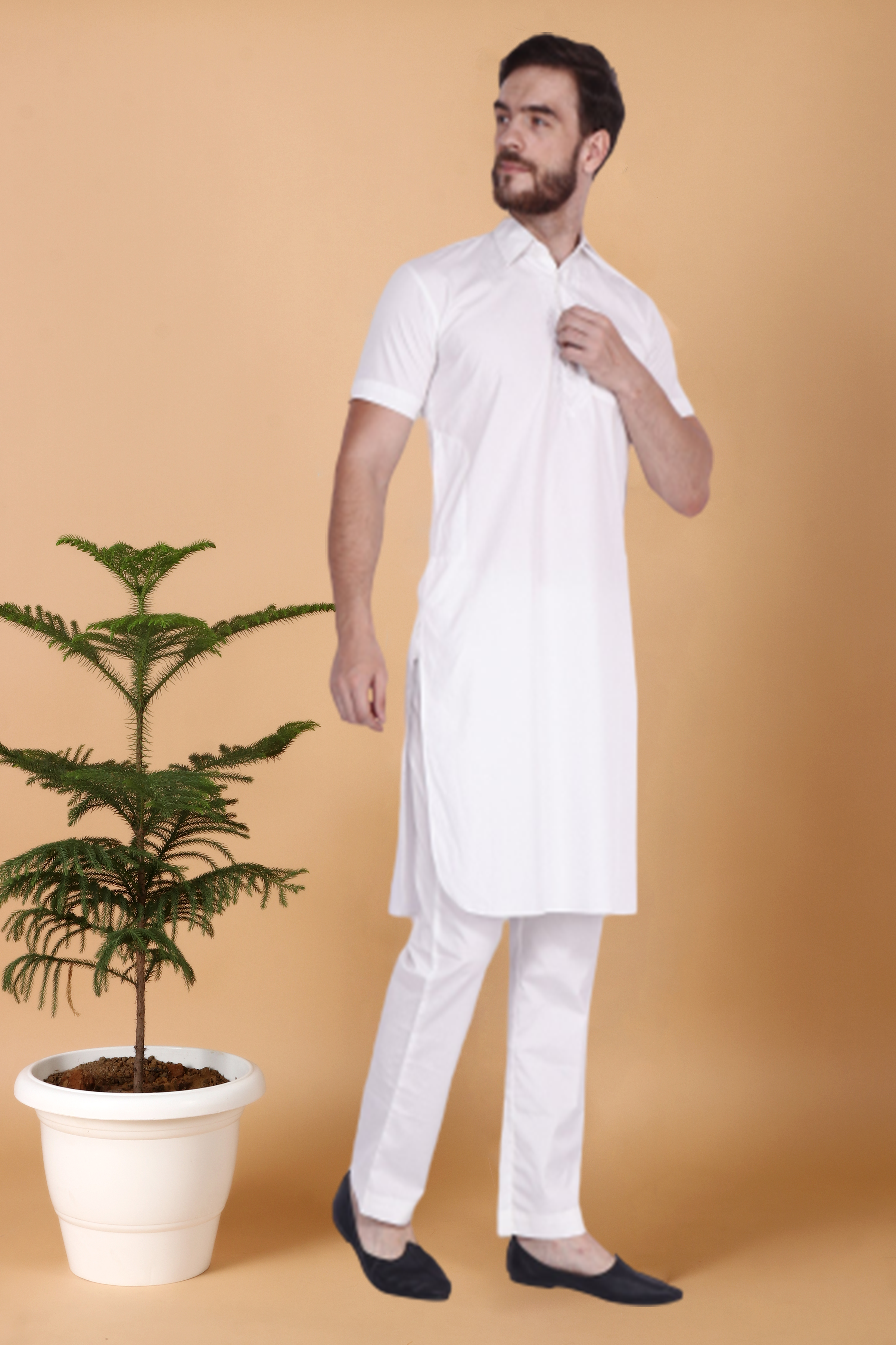 Buy Echke White Cotton Blend Panelled Short Kurta Set Online | Aza Fashions